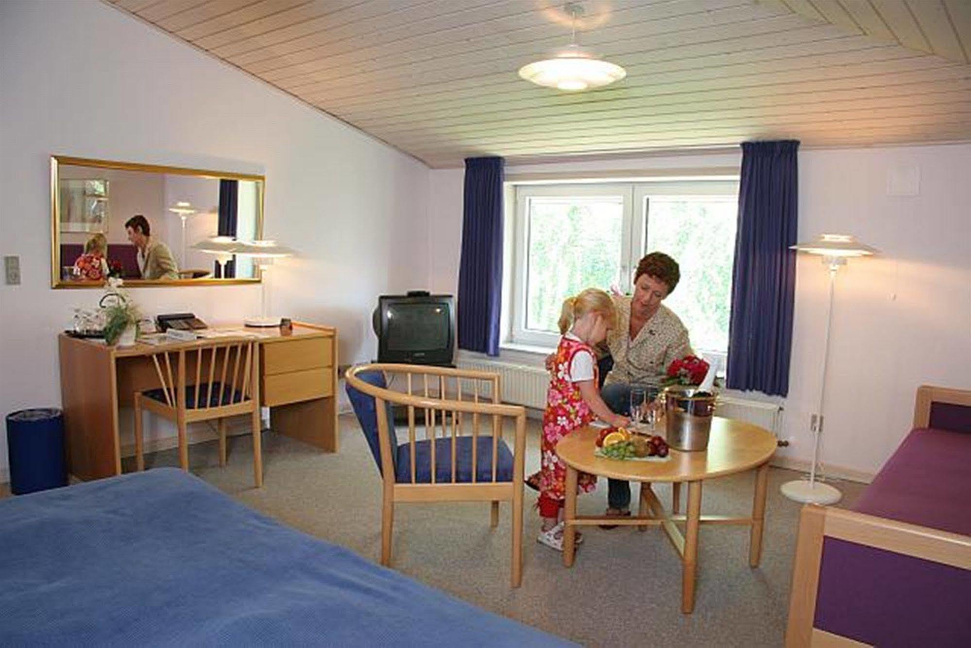 Agerskov Kro & Hotel Extérieur photo